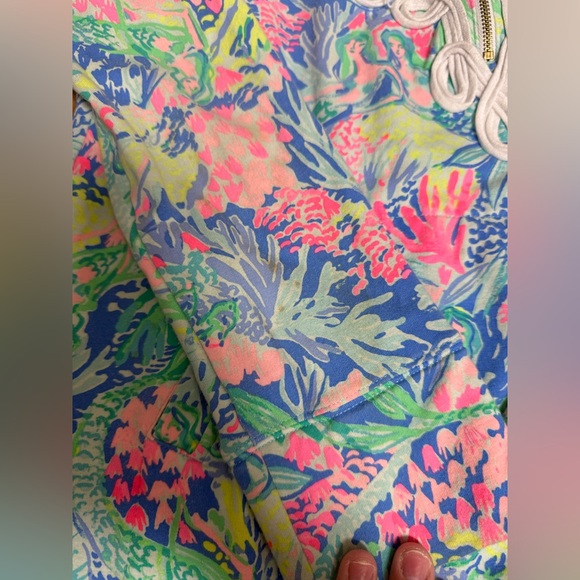 Lilly Pulitzer Mermaids Cove Popover - Size Small - Picture 2 of 3